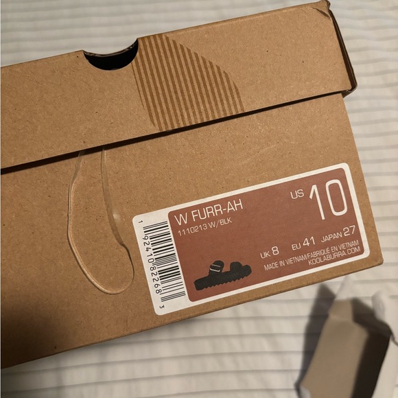 BNIB Koolaburra by Ugg Fur sandals - Picture 11 of 11